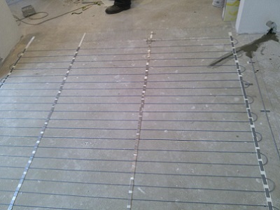 Монтаж нагревательного кабеля под плитку